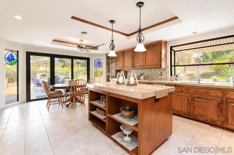 Kitchen - 13640 Poway Springs Rd, Poway, CA 92064 photo 1 of 4