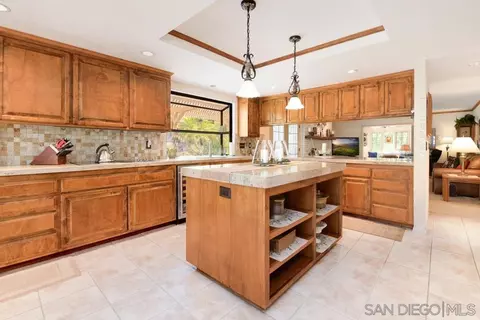 Kitchen - 13640 Poway Springs Rd, Poway, CA 92064 photo 2 of 4