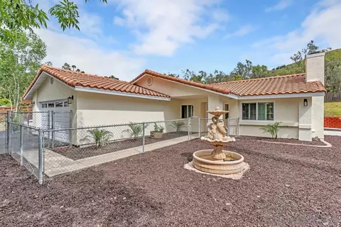 Exterior - 999 Neighborly Ln, Ramona, CA 92065 photo 2 of 12