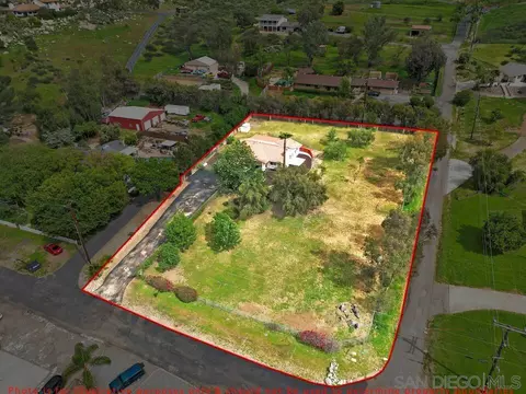 View/Area - 999 Neighborly Ln, Ramona, CA 92065 photo 2 of 6
