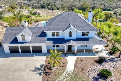 Exterior - 2951 Fairview, Vista, CA 92084 photo 9 of 16