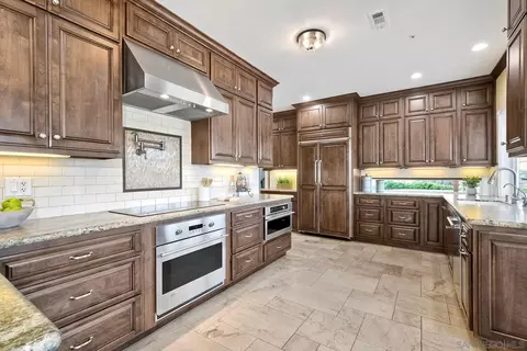 Kitchen - 2951 Fairview, Vista, CA 92084 photo 2 of 4