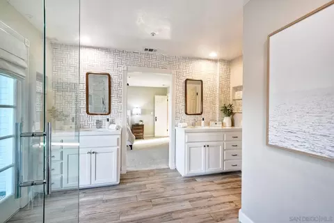 Bath - 2951 Fairview, Vista, CA 92084 photo 1 of 3