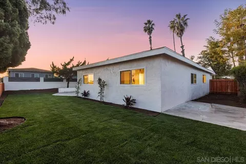 4795 Claire Dr, Oceanside, CA 92057 photo 2