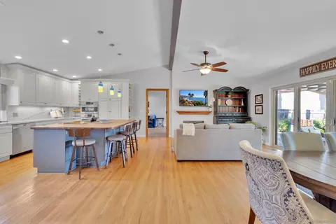 Kitchen - 16548 Espola Rd, Poway, CA 92064 photo 4 of 6