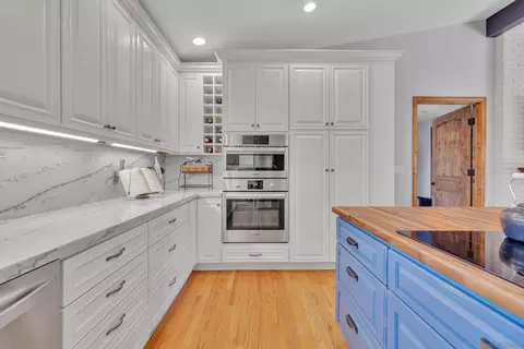 Kitchen - 16548 Espola Rd, Poway, CA 92064 photo 2 of 6