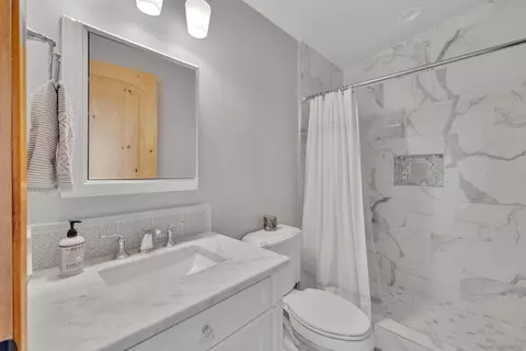 Bath - 16548 Espola Rd, Poway, CA 92064 photo 2 of 5