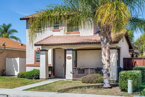 Exterior - 39537 Tischa Dr, Temecula, CA 92591 photo 10 of 11