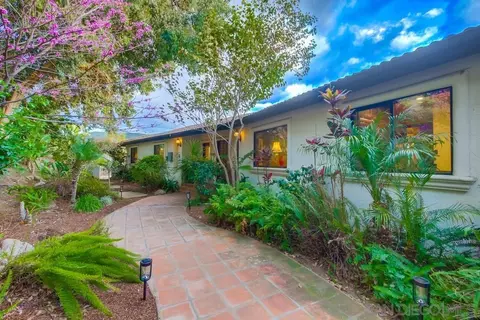 1935 Vista De La Montana, El Cajon, CA 92019