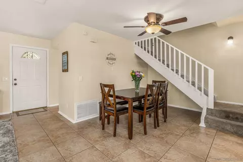 Dining - 209 Crestview Gln, Escondido, CA 92026 photo 2 of 2