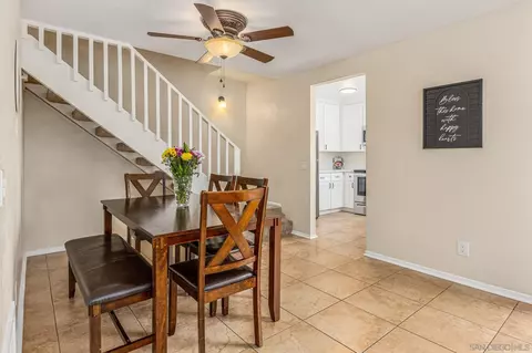 Dining - 209 Crestview Gln, Escondido, CA 92026 photo 1 of 2