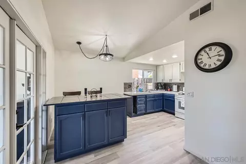 Kitchen - 10060 E Glendon Cir, Santee, CA 92071 photo 3 of 5