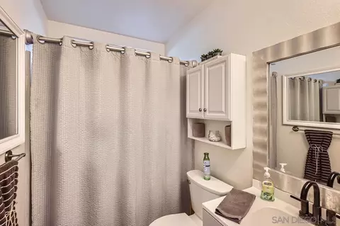 Bath - 10060 E Glendon Cir, Santee, CA 92071 photo 2 of 2