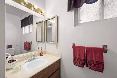 Bath - 24318 Watt Rd, Ramona, CA 92065 photo 1 of 5