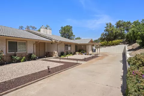 Exterior - 24318 Watt Rd, Ramona, CA 92065 photo 6 of 22