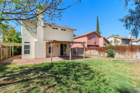 Exterior - 39698 Rustic Glen Dr, Temecula, CA 92591 photo 3 of 3