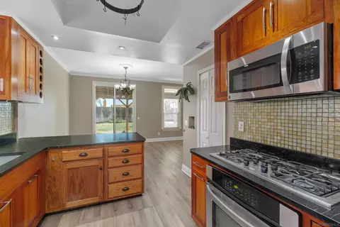 Kitchen - 39698 Rustic Glen Dr, Temecula, CA 92591 photo 4 of 4