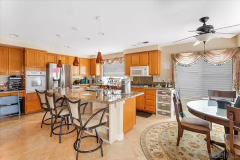 5002 Suncrest Ct, Oceanside, CA 92056 photo 5