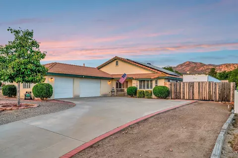 Exterior - 24165 Del Amo Rd, Ramona, CA 92065 photo 2 of 14