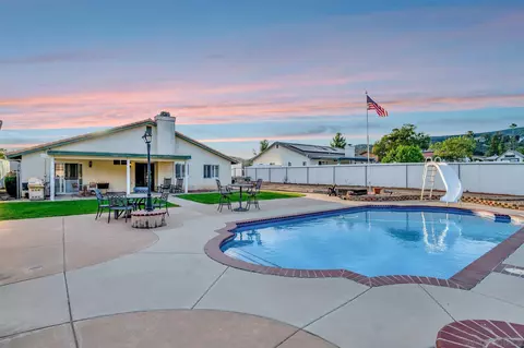 Exterior - 24165 Del Amo Rd, Ramona, CA 92065 photo 5 of 14