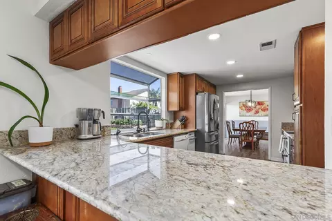 Kitchen - 9563 Mavin Dr, Santee, CA 92071 photo 2 of 4