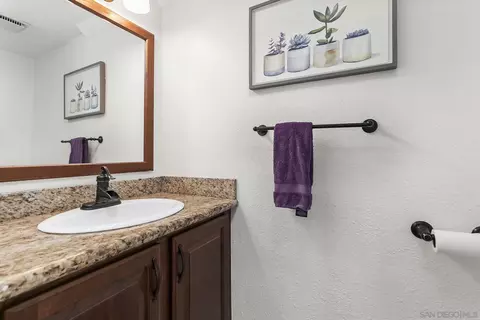 Bath - 9563 Mavin Dr, Santee, CA 92071 photo 1 of 6