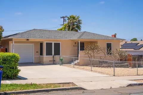 2032 Englewood Dr, Lemon Grove, CA 91945