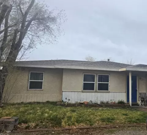 15256 Walnut St, Hesperia, CA 92345