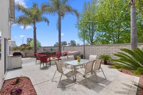 445 Primrose Way, Oceanside, CA 92057