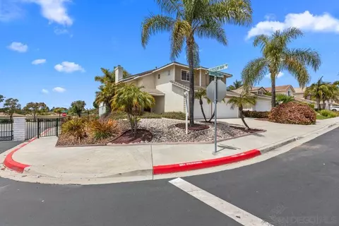 445 Primrose Way, Oceanside, CA 92057 photo 3