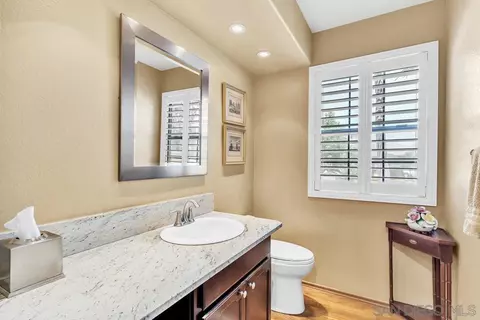 Bath - 1533 Hamilton Ln, Escondido, CA 92029 photo 1 of 7