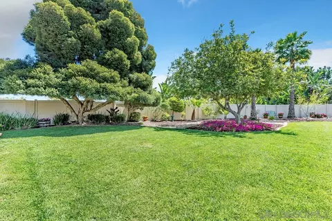 Exterior - 1533 Hamilton Ln, Escondido, CA 92029 photo 11 of 31