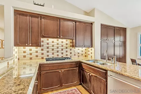 Kitchen - 1533 Hamilton Ln, Escondido, CA 92029 photo 3 of 6