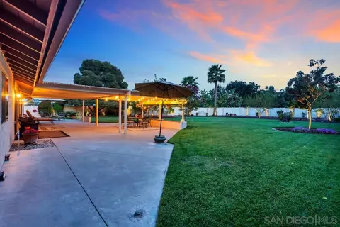 Exterior - 1533 Hamilton Ln, Escondido, CA 92029 photo 29 of 31