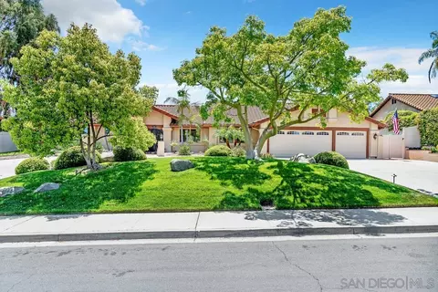 Exterior - 1533 Hamilton Ln, Escondido, CA 92029 photo 2 of 31