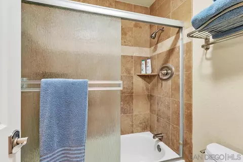 Bath - 1533 Hamilton Ln, Escondido, CA 92029 photo 7 of 7