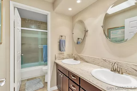 Bath - 1533 Hamilton Ln, Escondido, CA 92029 photo 6 of 7