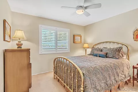 Bedroom - 1533 Hamilton Ln, Escondido, CA 92029 photo 4 of 5