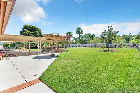 Exterior - 1533 Hamilton Ln, Escondido, CA 92029 photo 20 of 31