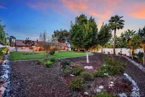 Exterior - 1533 Hamilton Ln, Escondido, CA 92029 photo 28 of 31