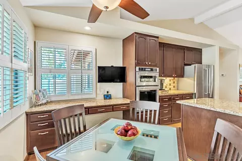 Kitchen - 1533 Hamilton Ln, Escondido, CA 92029 photo 6 of 6