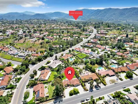 View/Area - 1533 Hamilton Ln, Escondido, CA 92029 photo 4 of 7