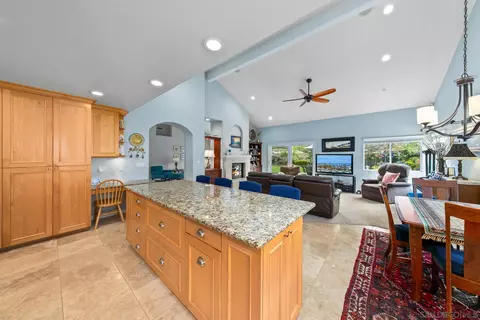 Kitchen - 8873 Hunter Pass, Alpine, CA 91901 photo 6 of 6