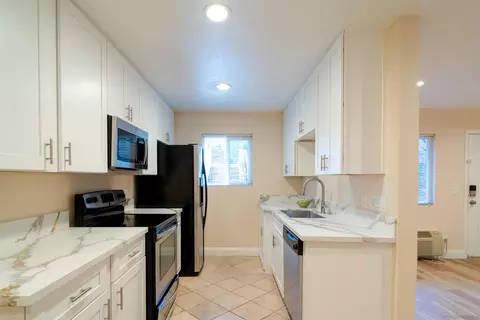 9860 Dale Ave #C2, Spring Valley, CA 91977 photo 2