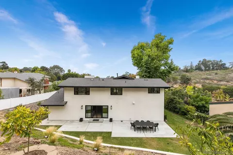 Exterior - 6967 Paseo Laredo, La Jolla, CA 92037 photo 4 of 7
