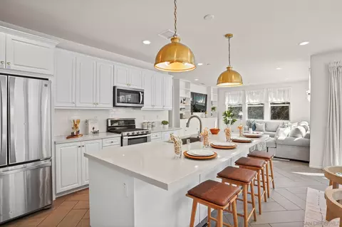 750 Gemstone Dr, San Marcos, CA 92078