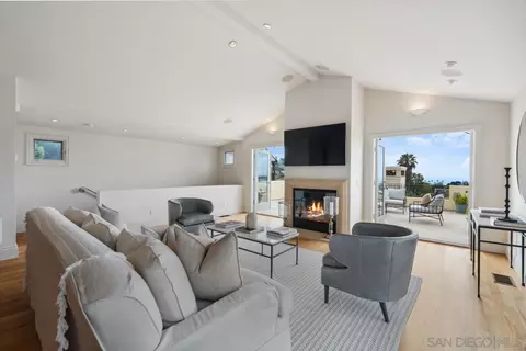 Living - 6720 Muirlands Dr, La Jolla, CA 92037 photo 10 of 12