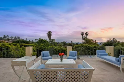 Exterior - 6720 Muirlands Dr, La Jolla, CA 92037 photo 7 of 25