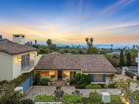 6720 Muirlands Dr, La Jolla, CA 92037