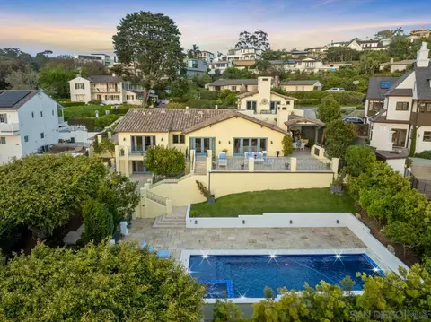 View/Area - 6720 Muirlands Dr, La Jolla, CA 92037 photo 5 of 8